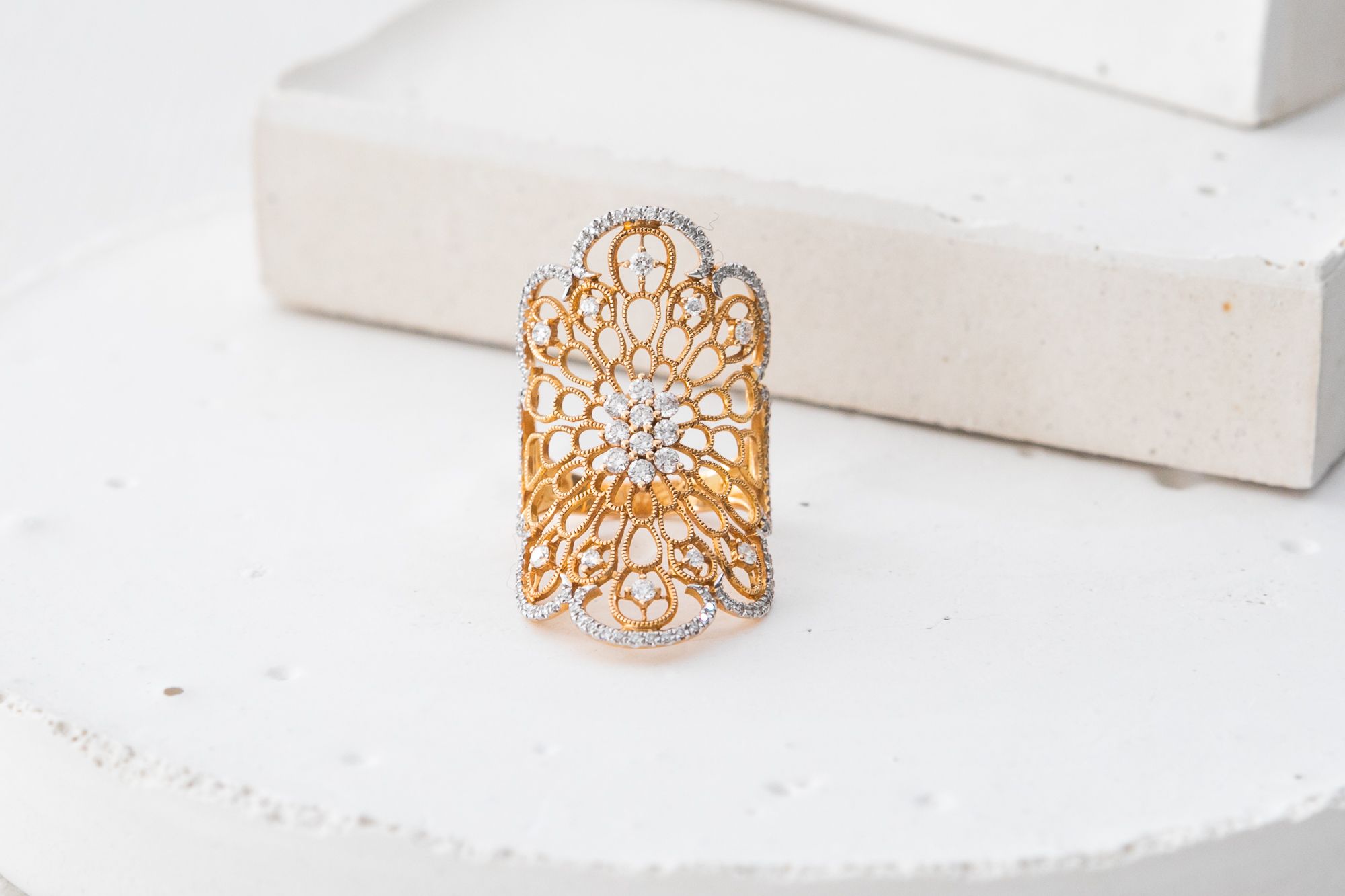 Anel Rendado Diamantes em Ouro Rosa e Branco