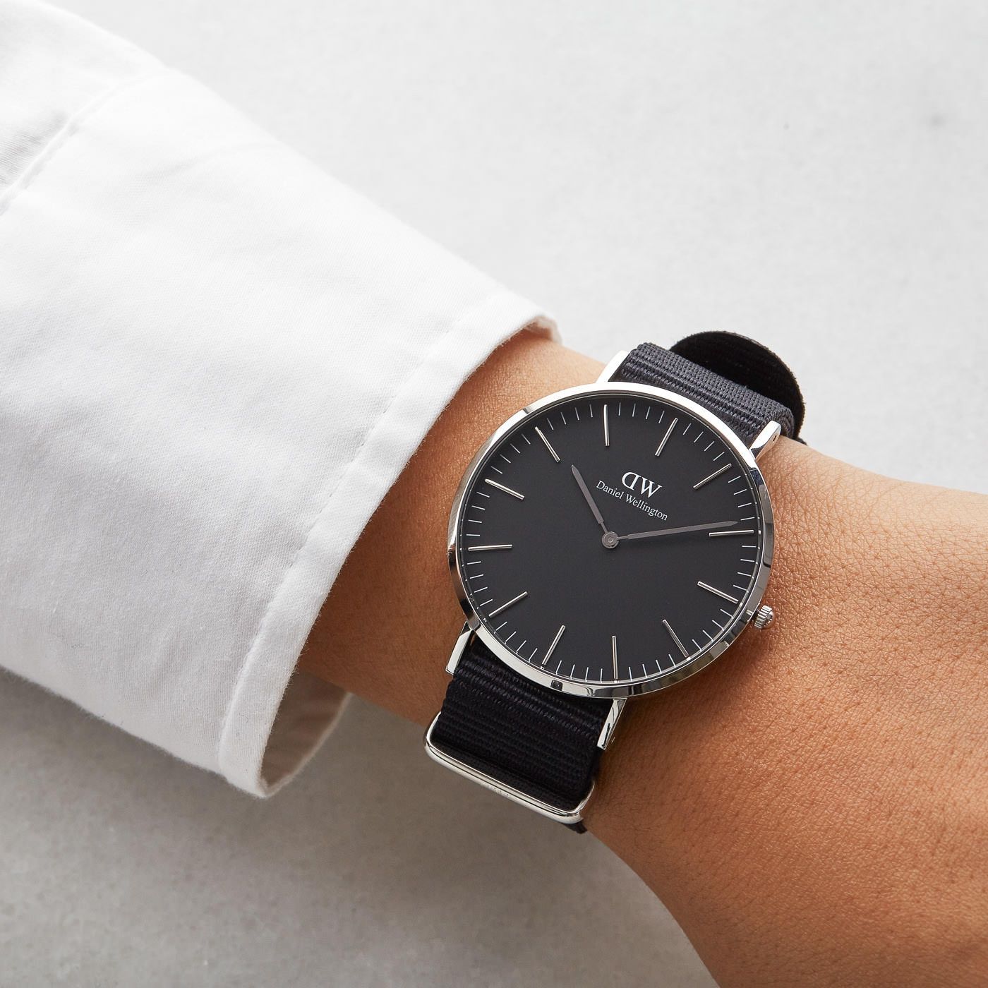 Relógio Daniel Wellington Cornwall DW00100149
