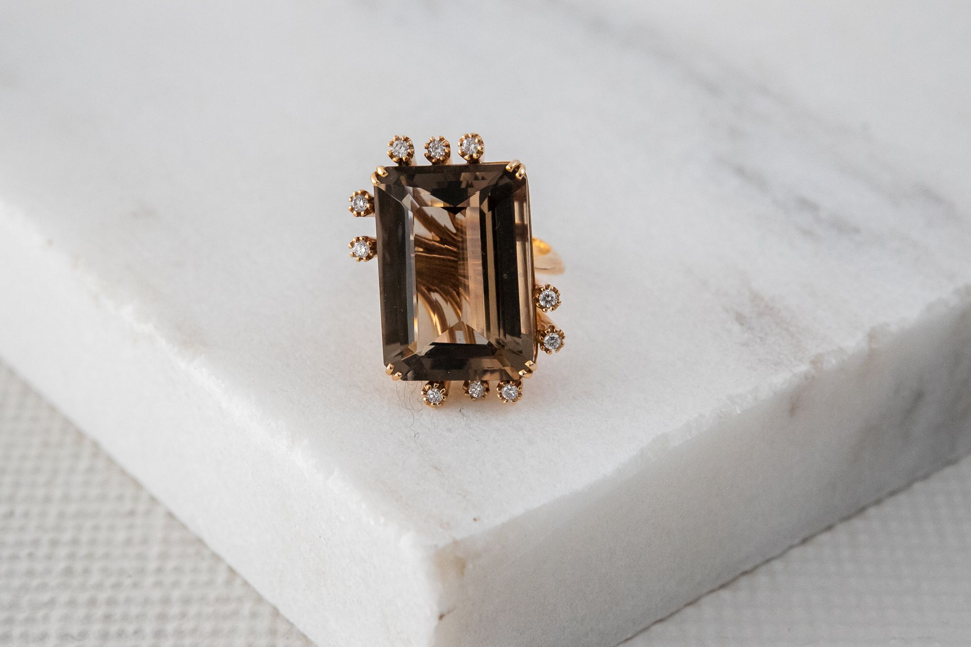 Anel Quartzo Fume e Diamantes