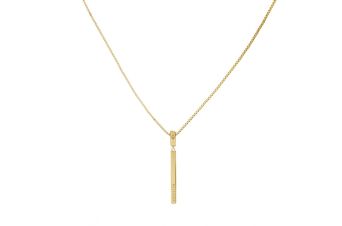 Colar com Pendente Dourado