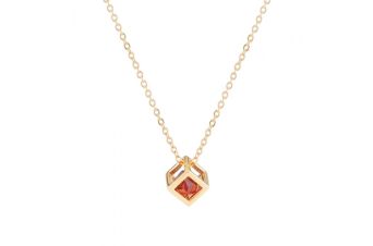 Colar Dourado Coração Vermelho